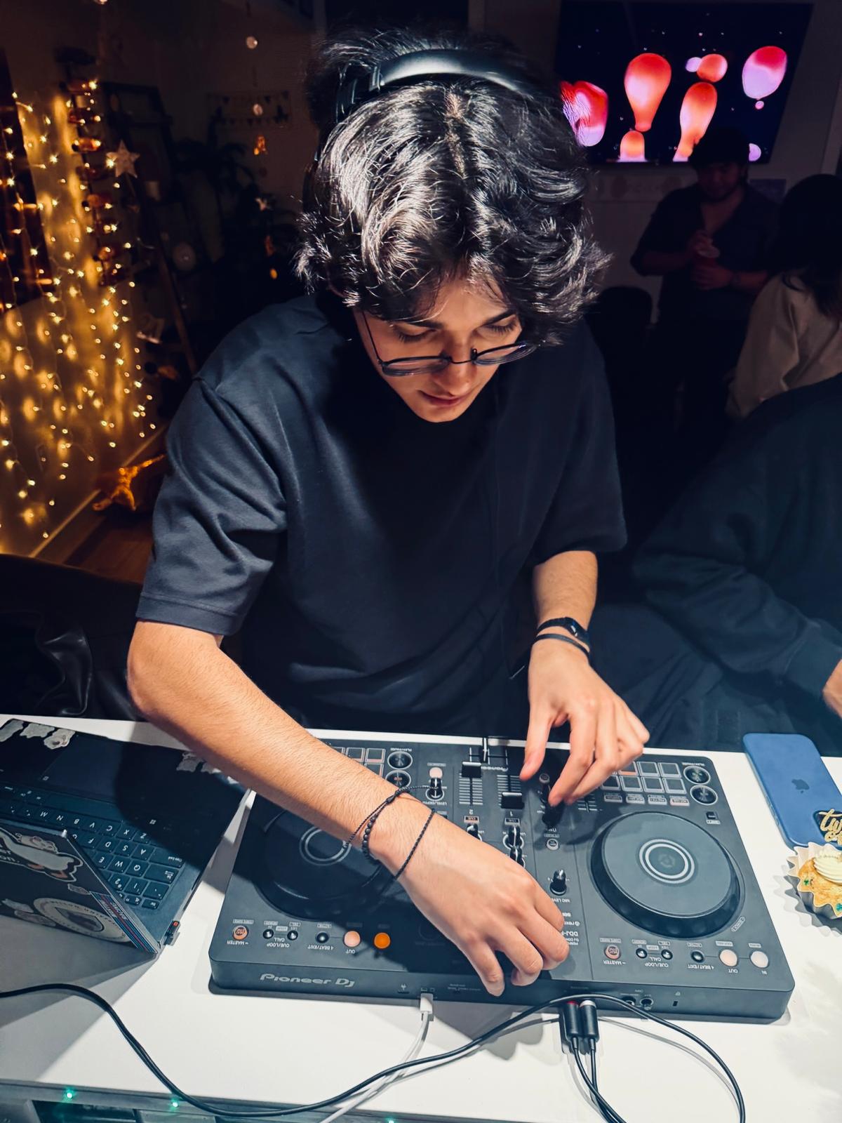 Picture of Lucca DJing